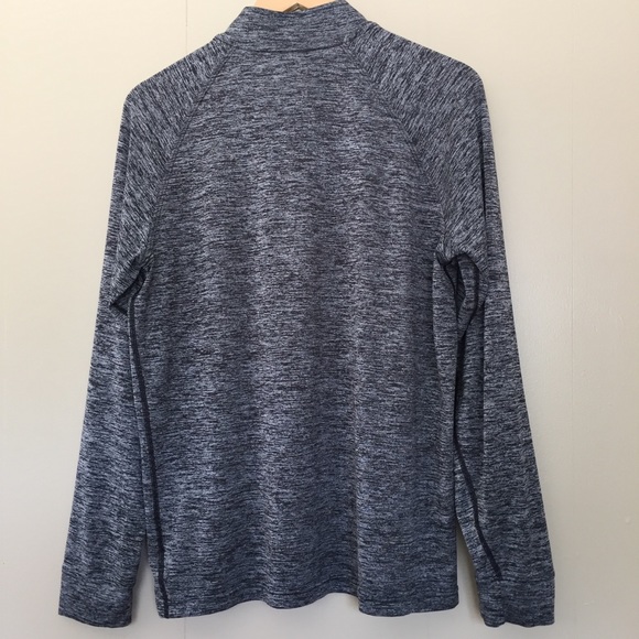 Under Armour Women’s Long Sleeve Shirt Size S/P - Picture 2 of 8